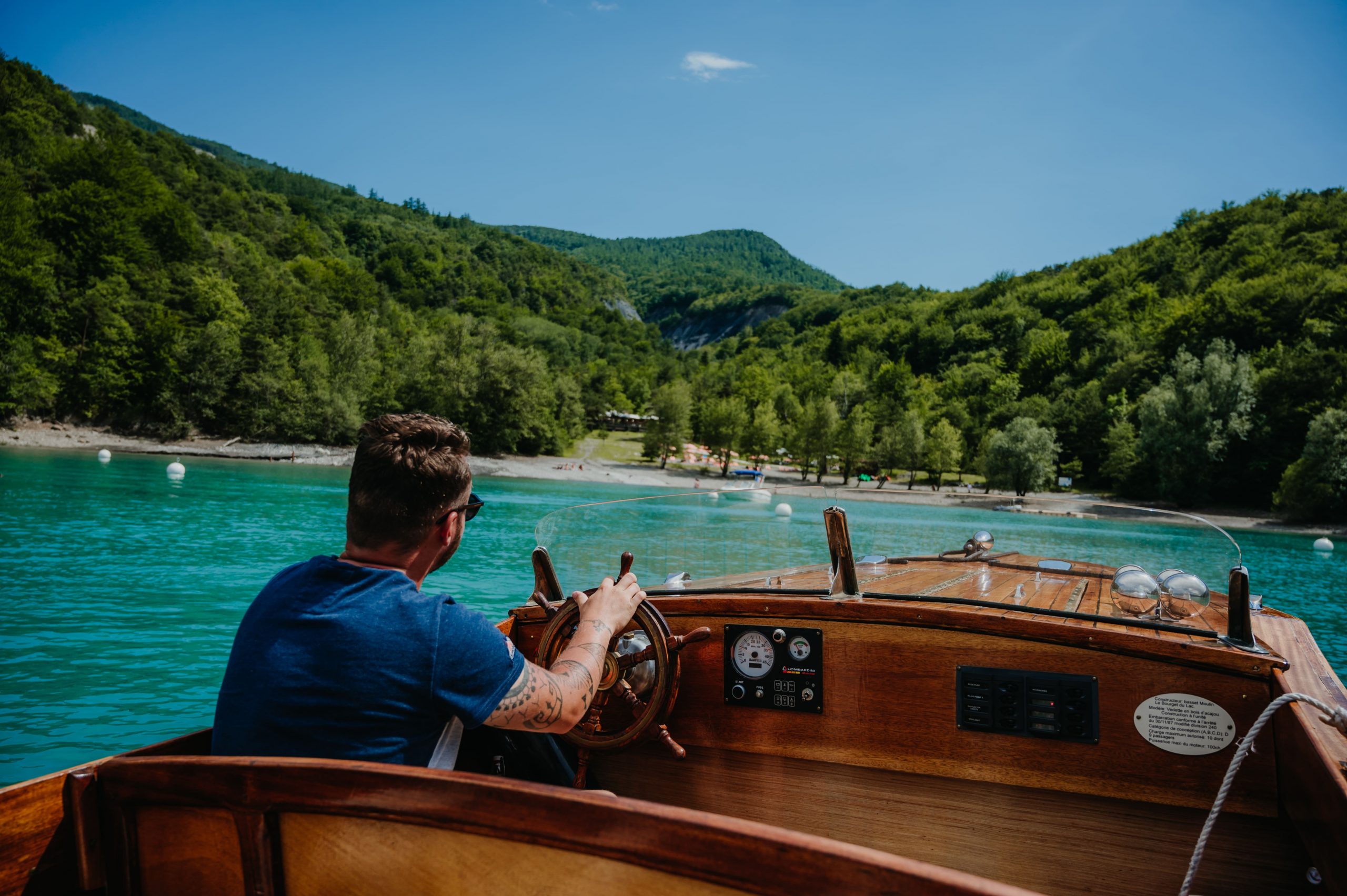 Bateau avec vue sur la Paillote