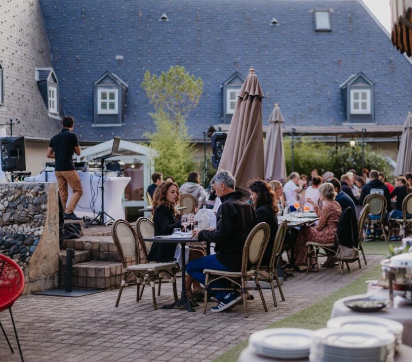 terrasse de la Robéyère en été