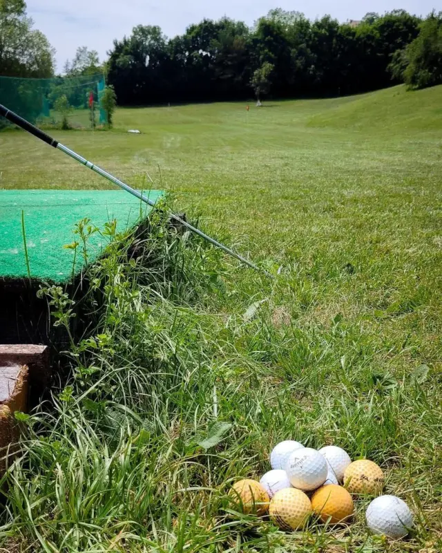 Nouveau à la Robéyère! Venez travailler votre swing au practice de l'hôtel, practice ouvert à tous. 

Renseignements sur notre site web et à la réception.